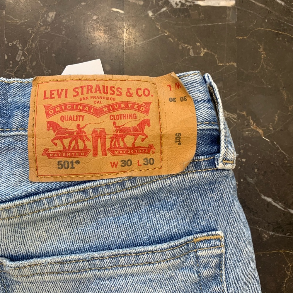 501 Button Fly Levi’s - image 3